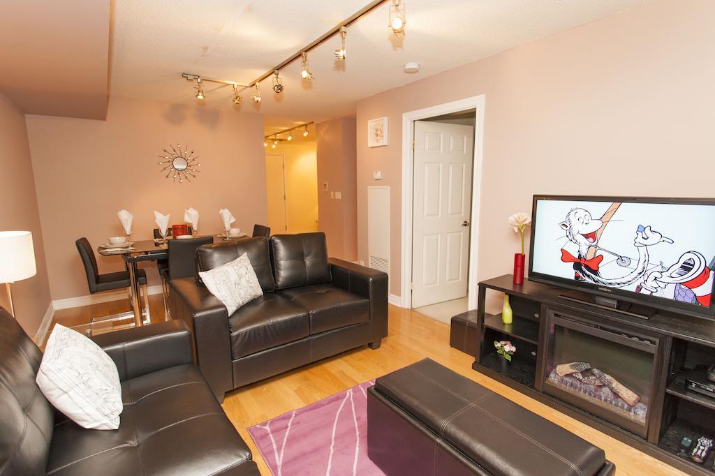 Red Maple Suites - Icon Toronto Bilik gambar