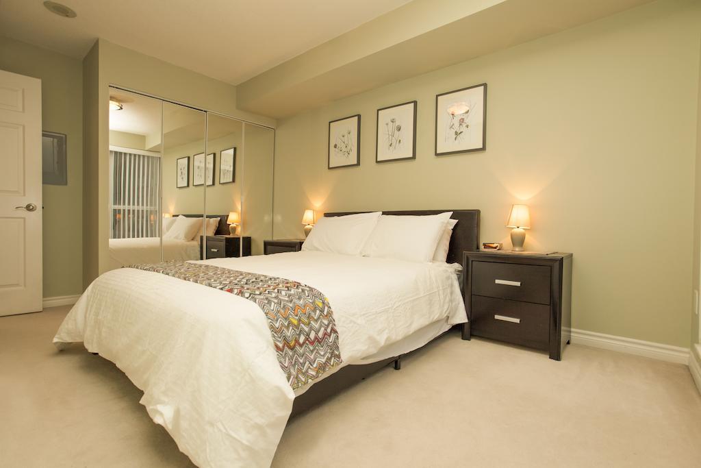 Red Maple Suites - Icon Toronto Bilik gambar