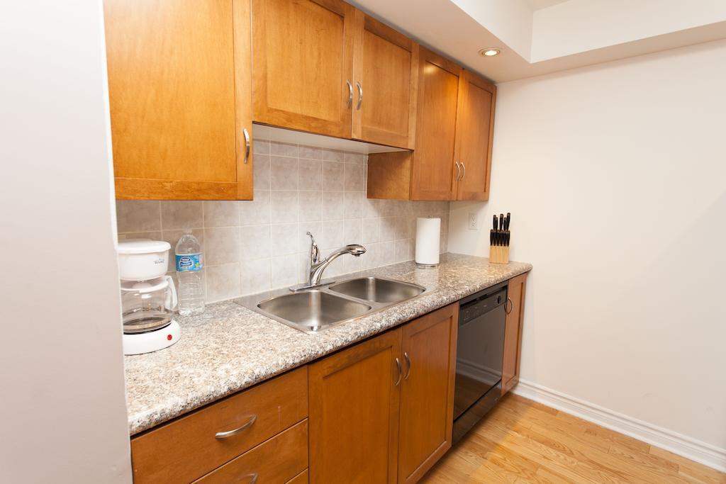 Red Maple Suites - Icon Toronto Bilik gambar