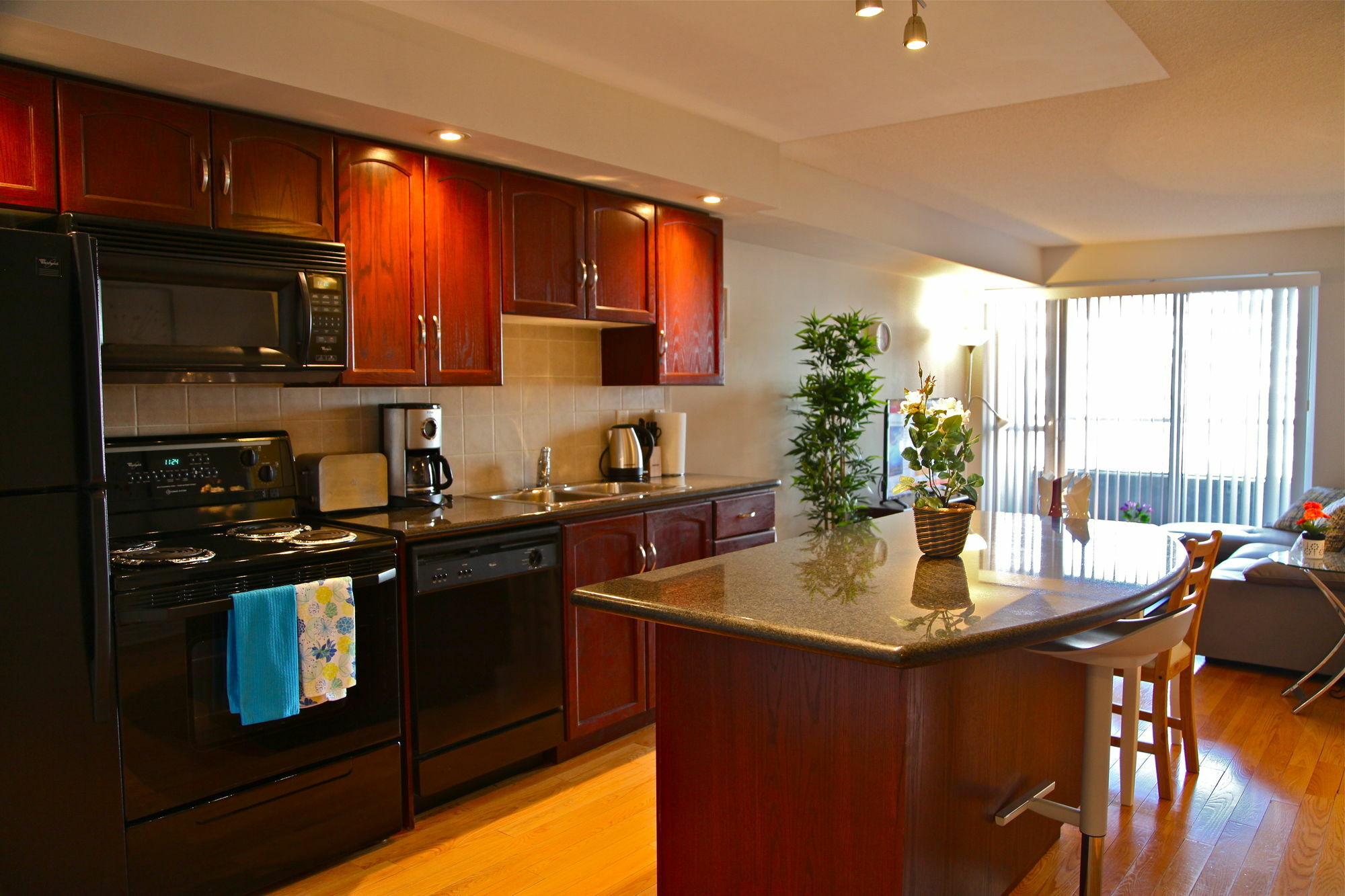 Red Maple Suites - Icon Toronto Luaran gambar